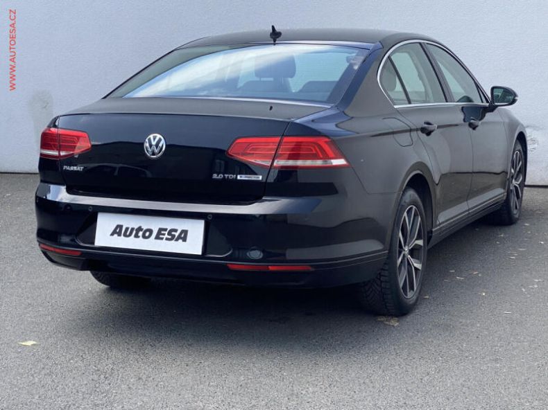 Volkswagen Passat - hlavní fotka