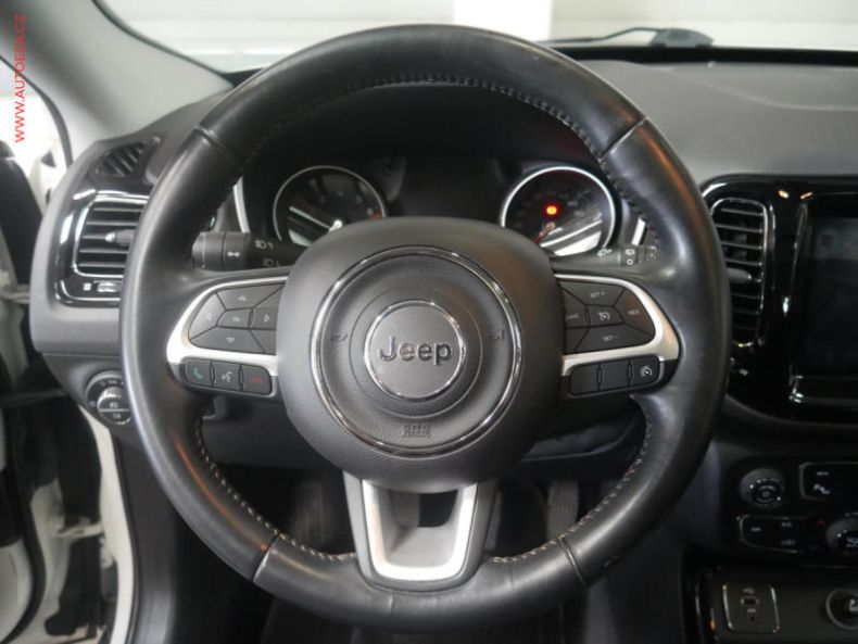 Jeep Compass - hlavní fotka