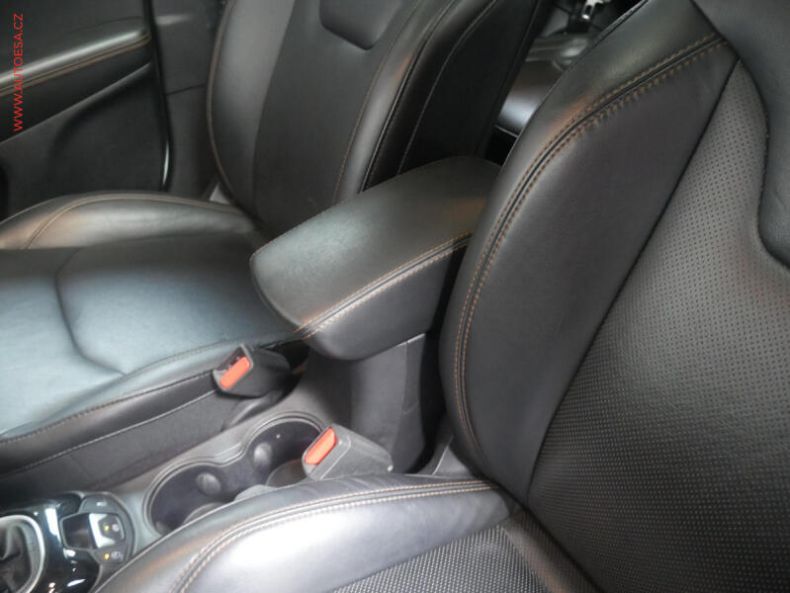 Jeep Compass - hlavní fotka