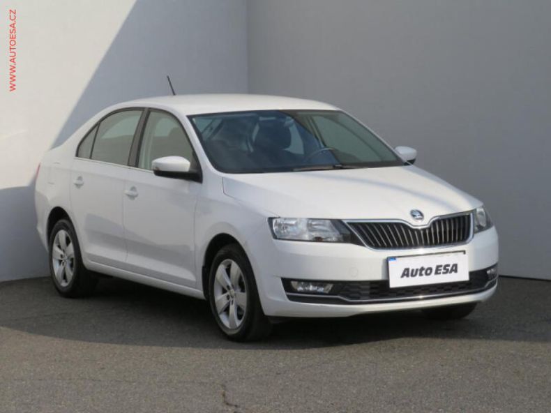 Škoda Rapid - hlavní foto
