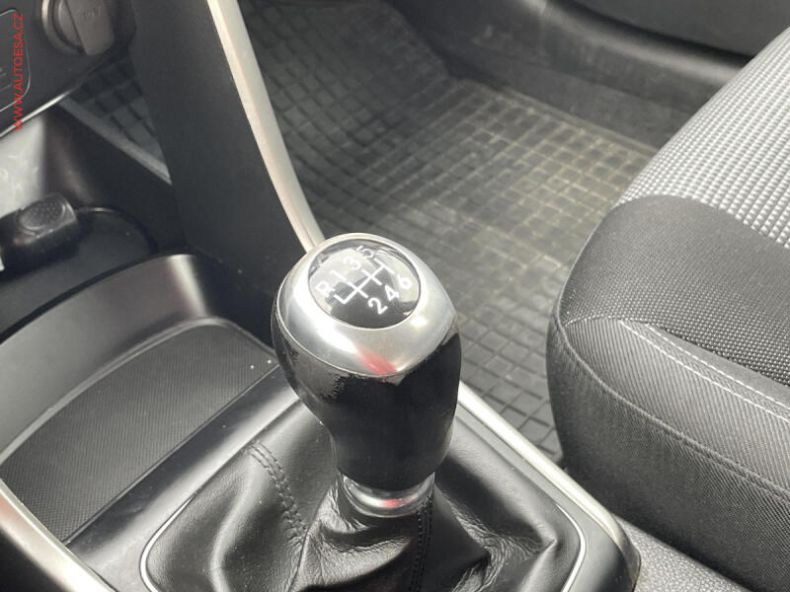 Hyundai i30 - hlavní fotka