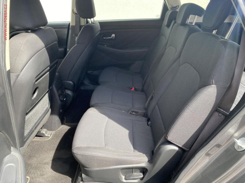 Kia Carens - hlavní fotka