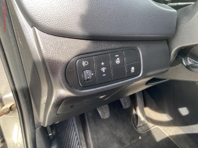 Kia Carens - hlavní fotka