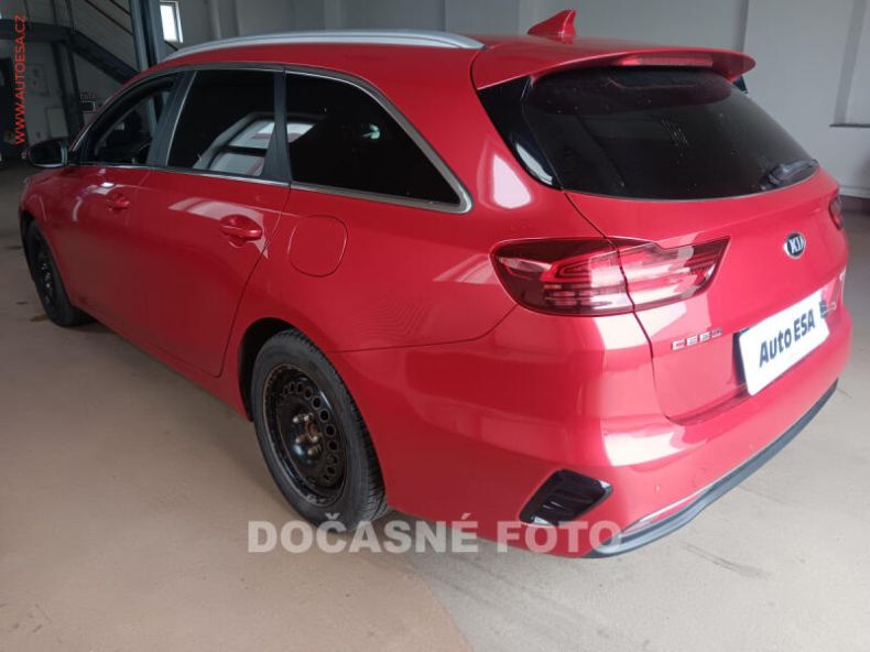 Kia Cee'd - hlavní fotka