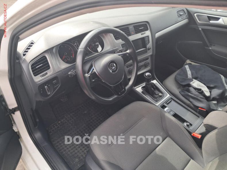 Volkswagen Golf - hlavní fotka