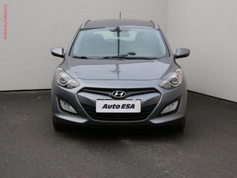 Hyundai i30 - hlavní fotka