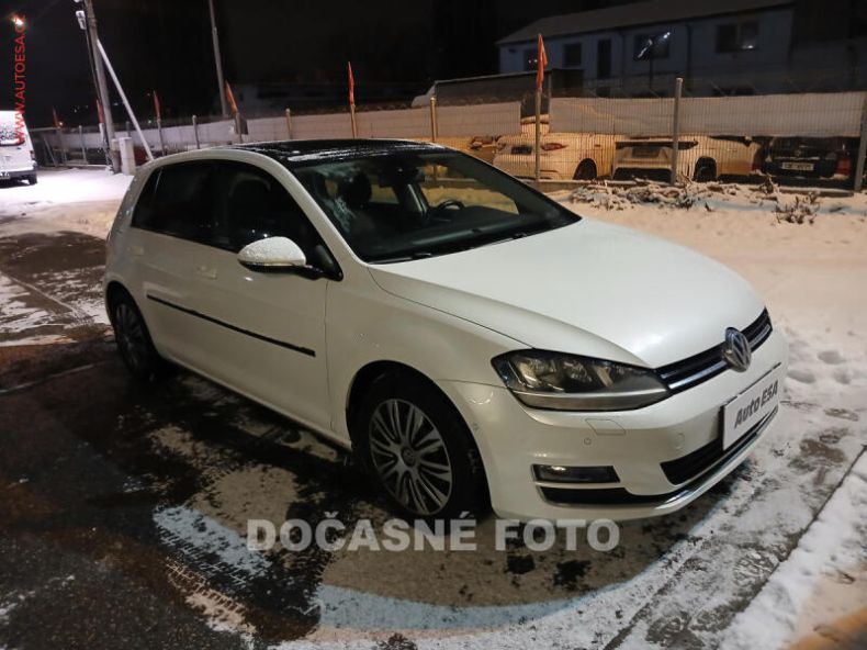 Volkswagen Golf - hlavní foto