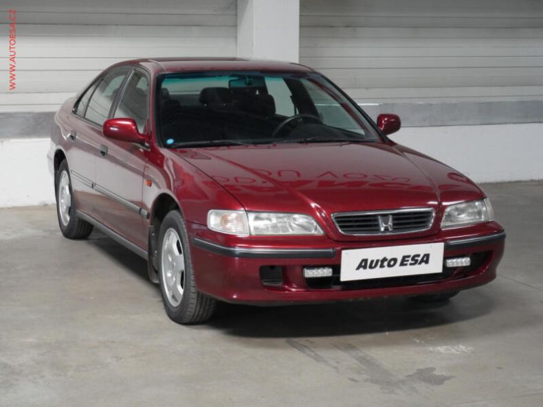 Honda Accord - hlavní foto