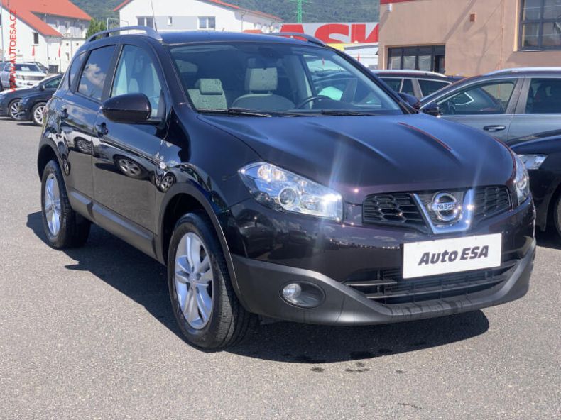 Nissan Qashqai - hlavní fotka inzerátu