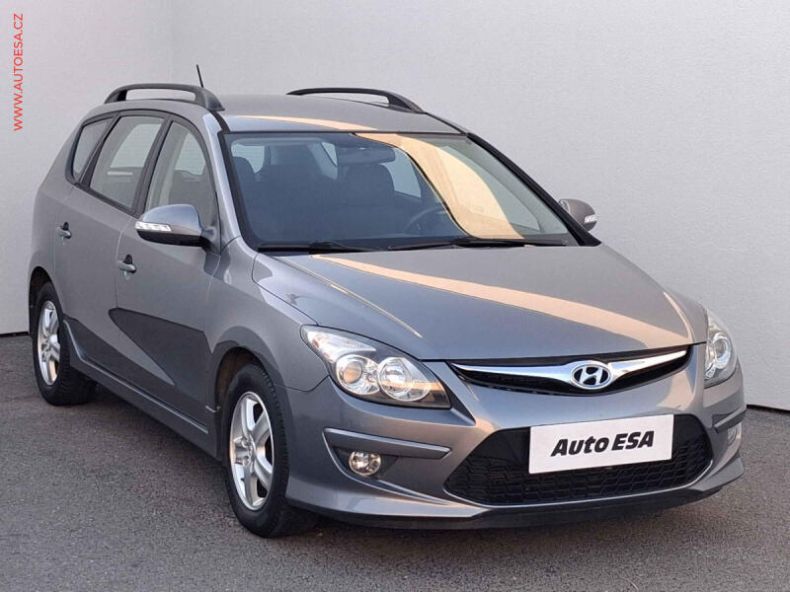 Hyundai i30 - hlavní foto