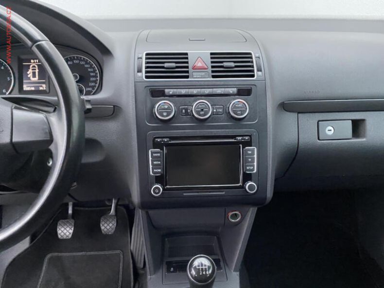 Volkswagen Touran - hlavní fotka