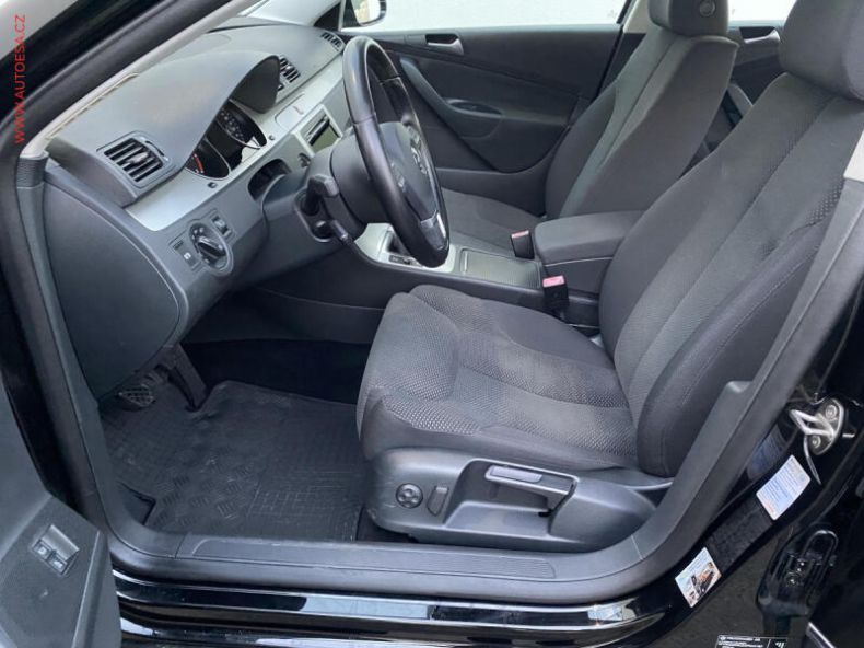 Volkswagen Passat - hlavní fotka