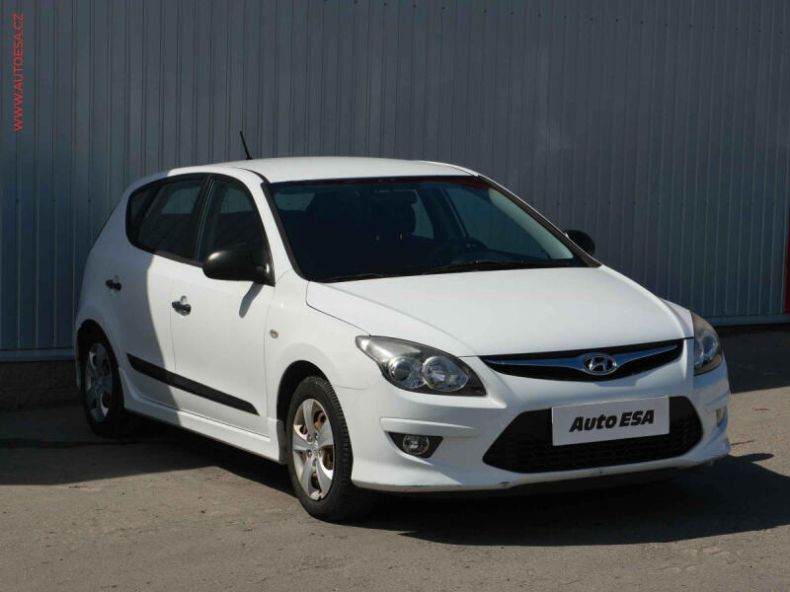 Hyundai i30 - hlavní fotka
