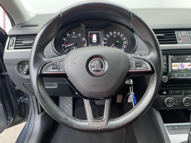 Škoda Octavia - hlavní fotka