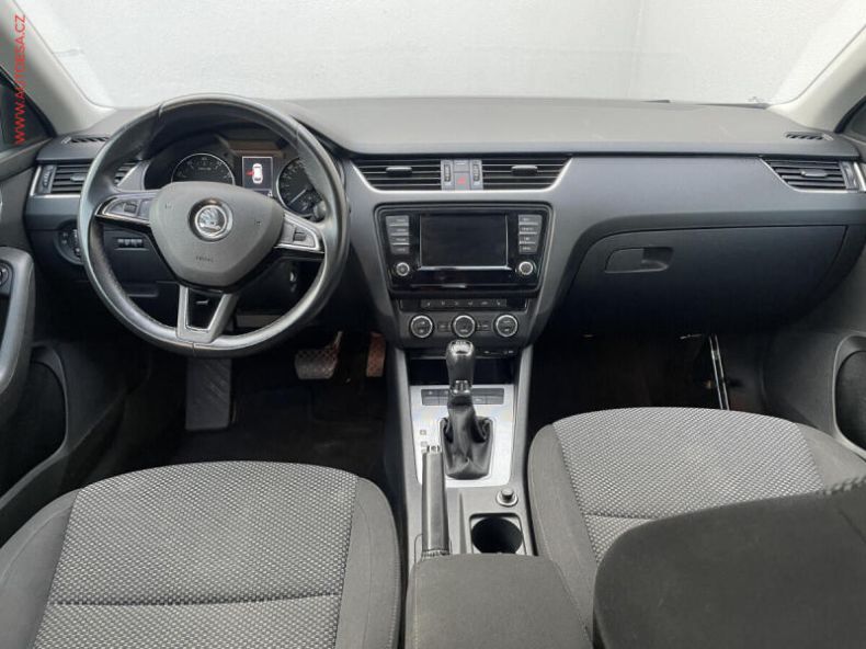 Škoda Octavia - hlavní fotka