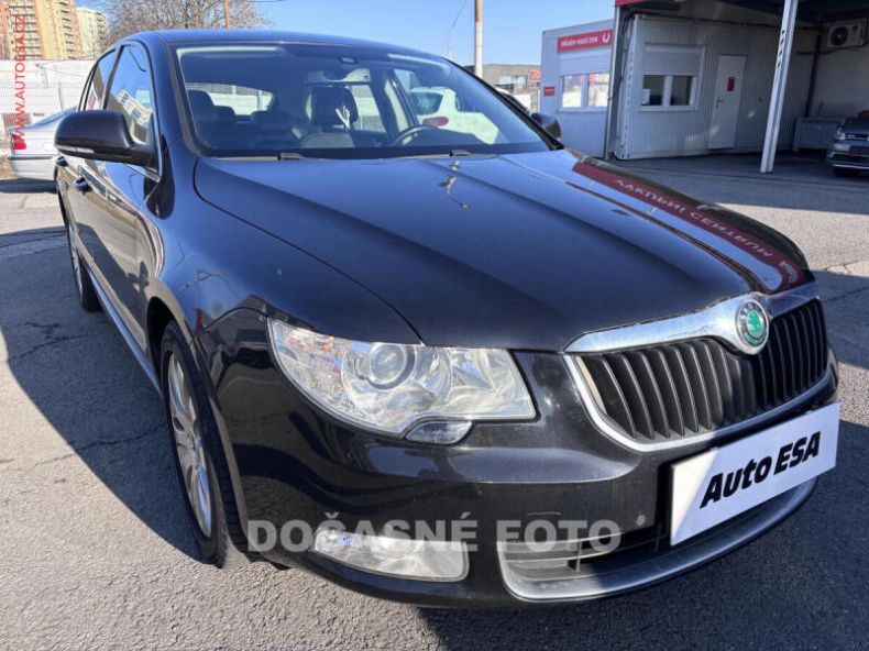 Škoda Superb - hlavní foto