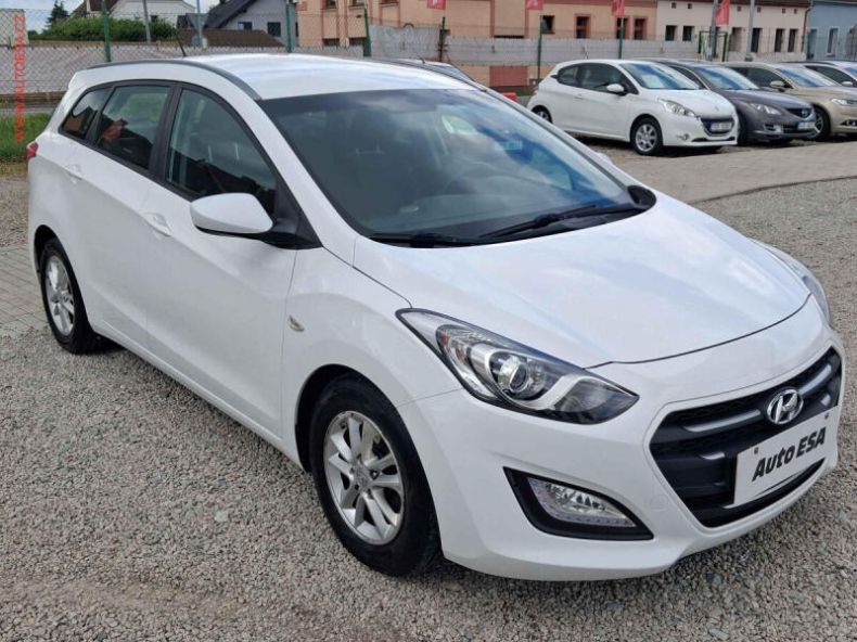 Hyundai i30 - hlavní fotka inzerátu