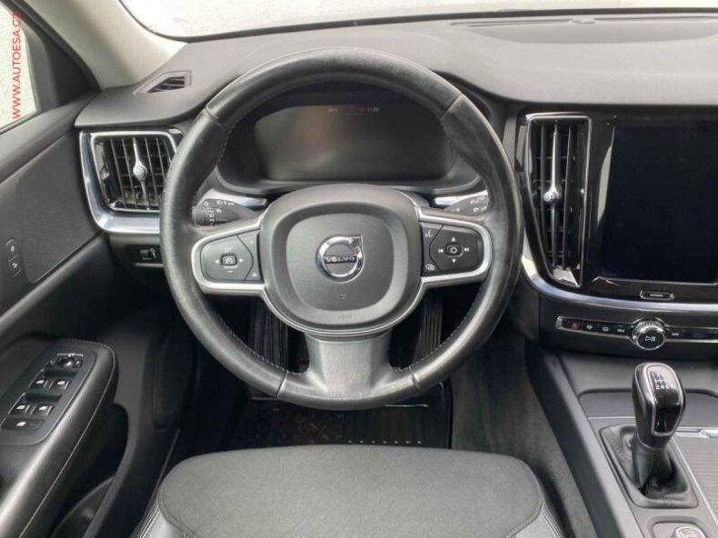 Volvo V60 - hlavní fotka