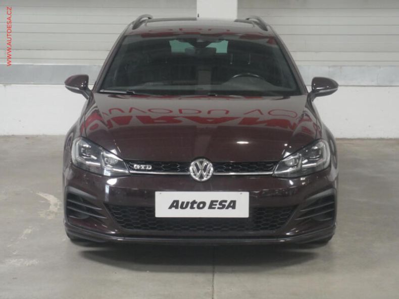 Volkswagen Golf - hlavní fotka