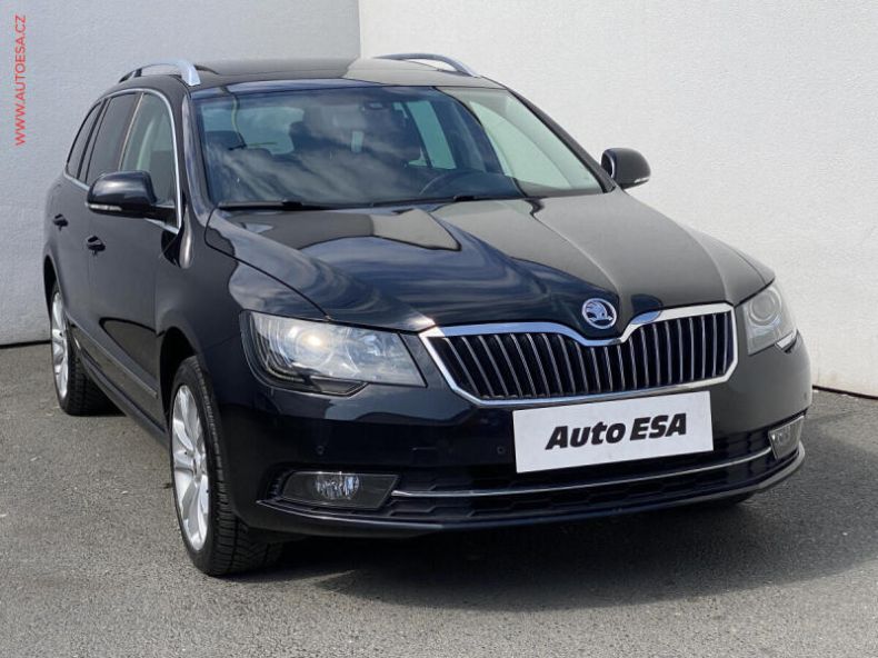 Škoda Superb - hlavní foto
