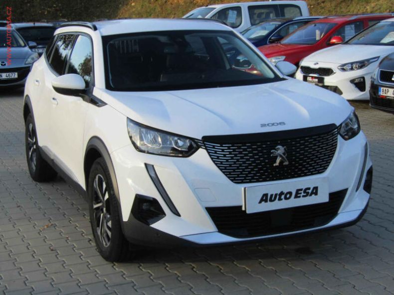 Peugeot 2008 - hlavní foto