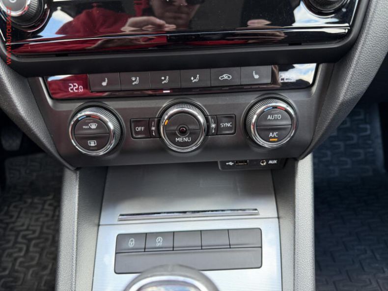 Škoda Octavia - hlavní fotka