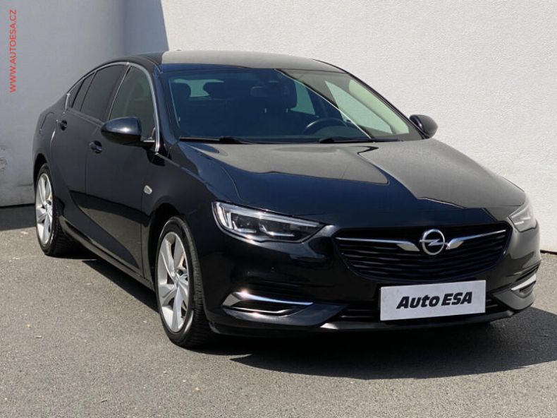 Opel Insignia - hlavní foto