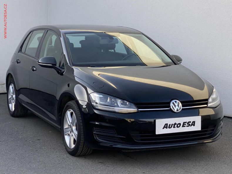 Volkswagen Golf - hlavní foto