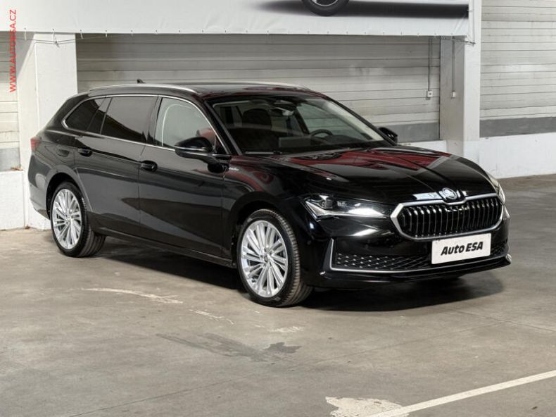 Škoda Superb - hlavní foto