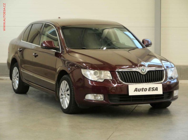 Škoda Superb - hlavní foto