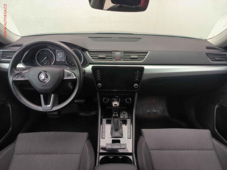 Škoda Superb - hlavní fotka
