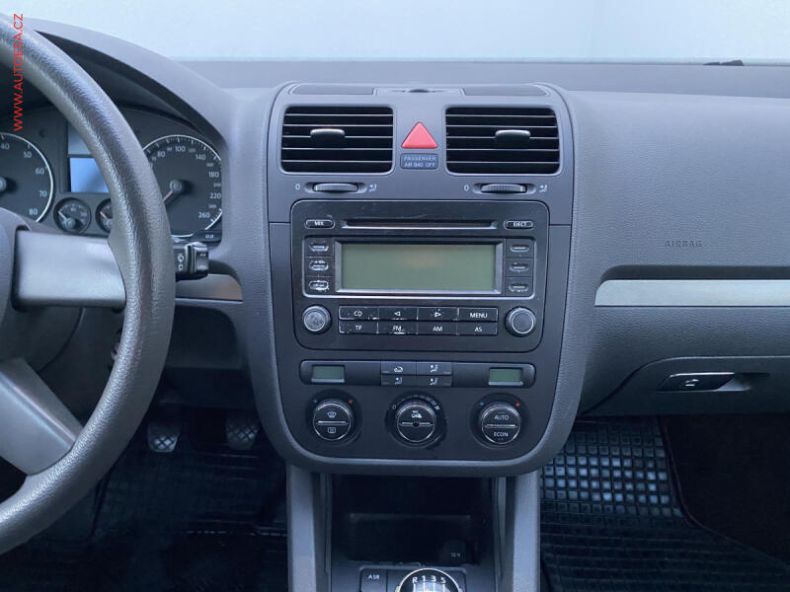 Volkswagen Golf - hlavní fotka