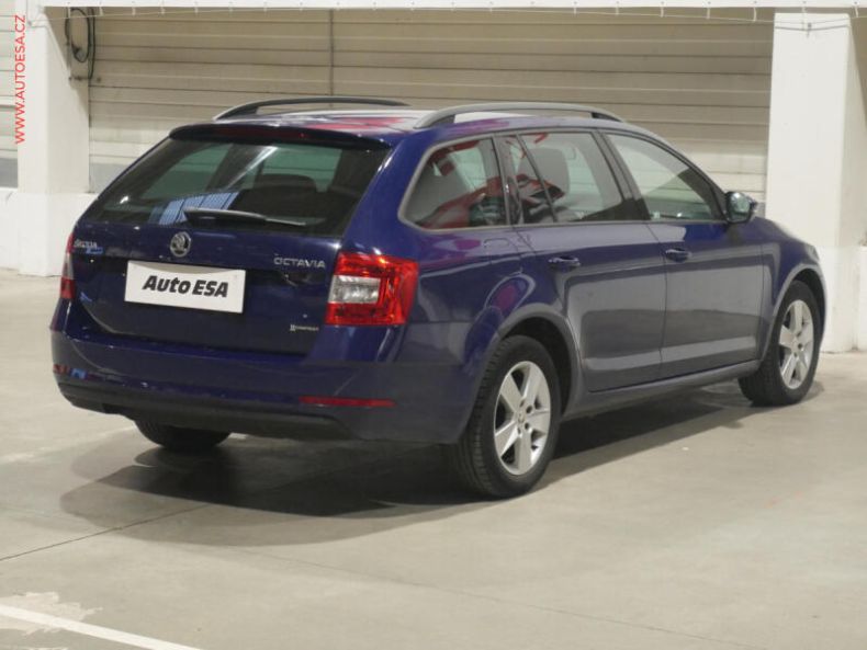 Škoda Octavia - hlavní fotka