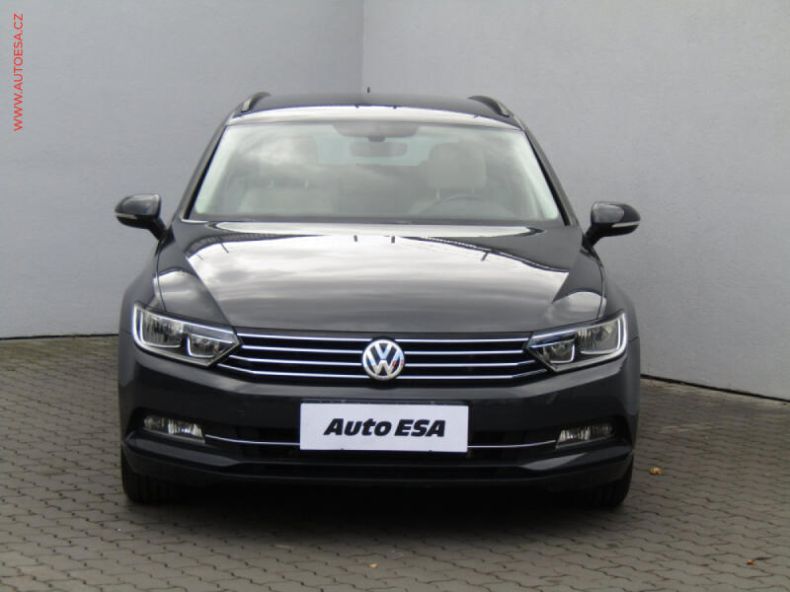 Volkswagen Passat - hlavní fotka