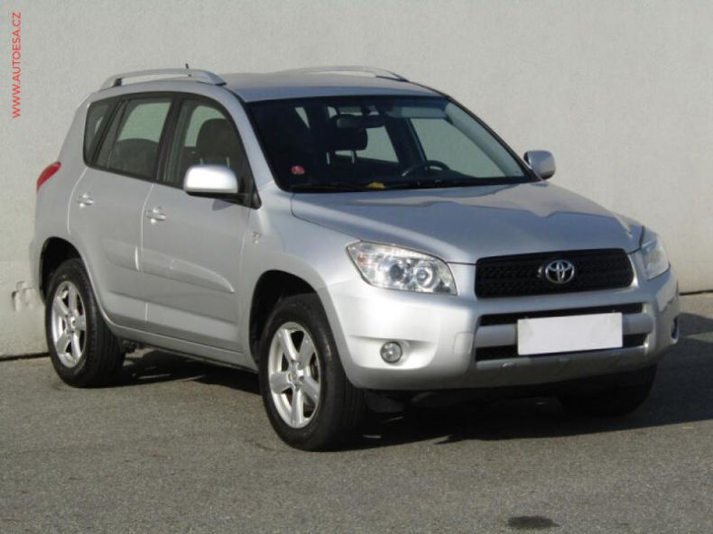 Toyota RAV 4 - hlavní fotka inzerátu