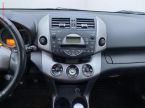 Toyota RAV 4 - fotka číslo 11