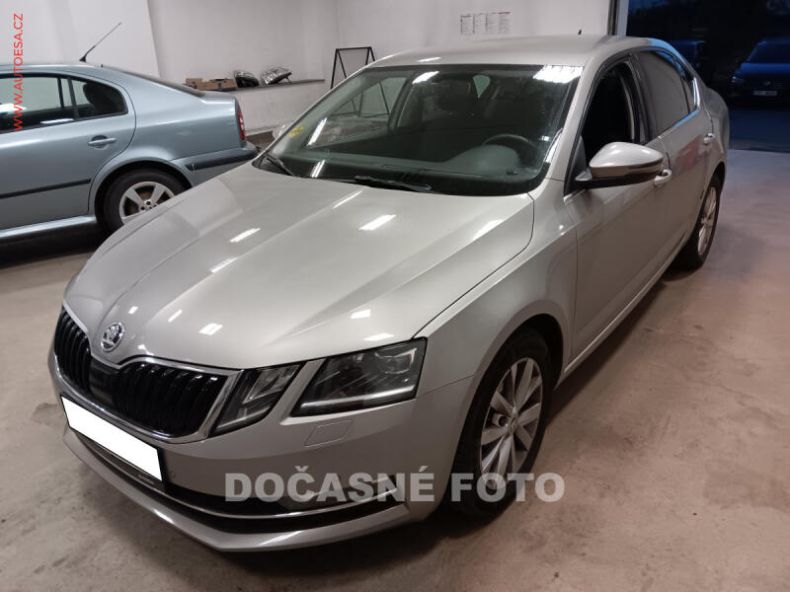 Škoda Octavia - hlavní foto