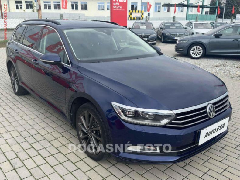 Volkswagen Passat - hlavní fotka inzerátu