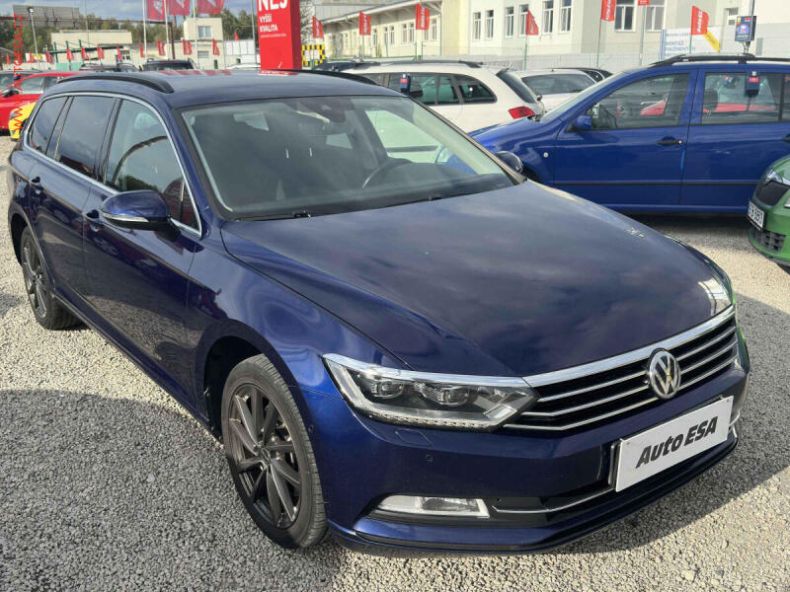 Volkswagen Passat - hlavní fotka inzerátu