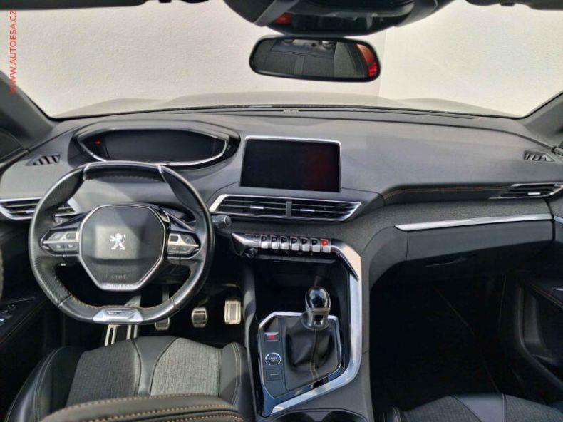Peugeot 5008 - hlavní fotka