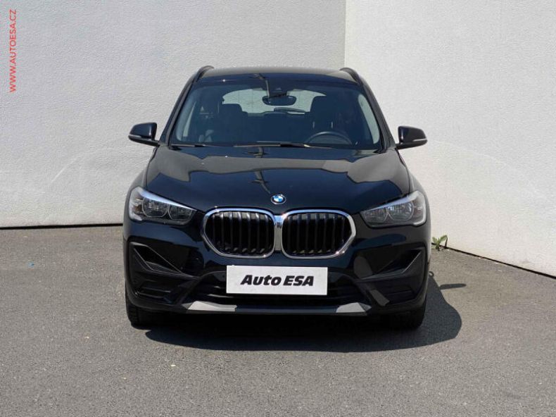 BMW X1 - hlavní fotka