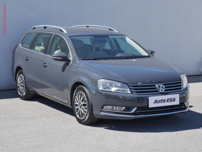 Volkswagen Passat - hlavní fotka inzerátu