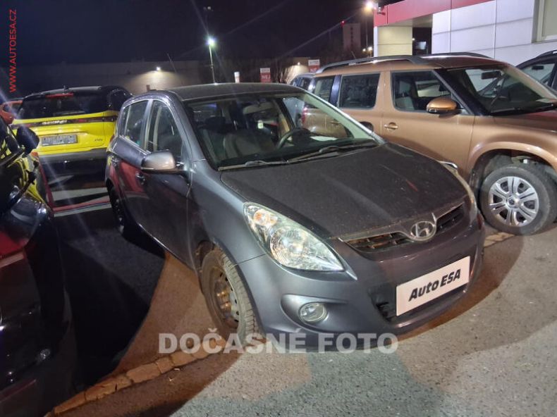 Hyundai i20 - hlavní foto