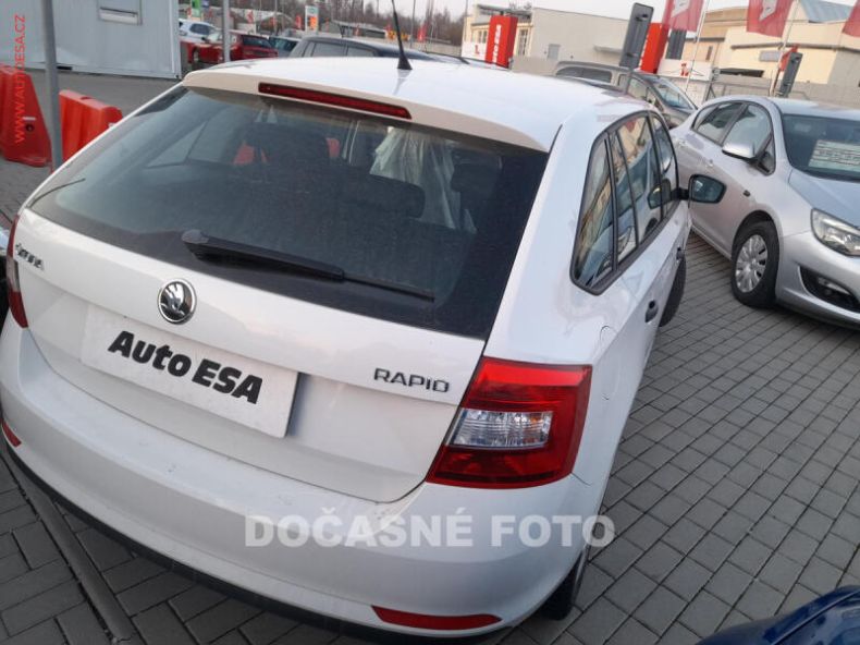 Škoda Rapid - hlavní fotka