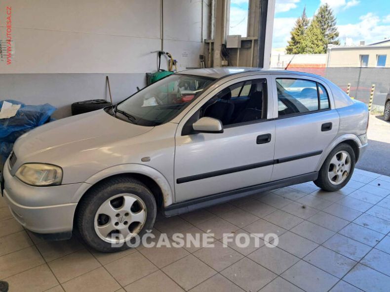 Opel Astra - hlavní foto