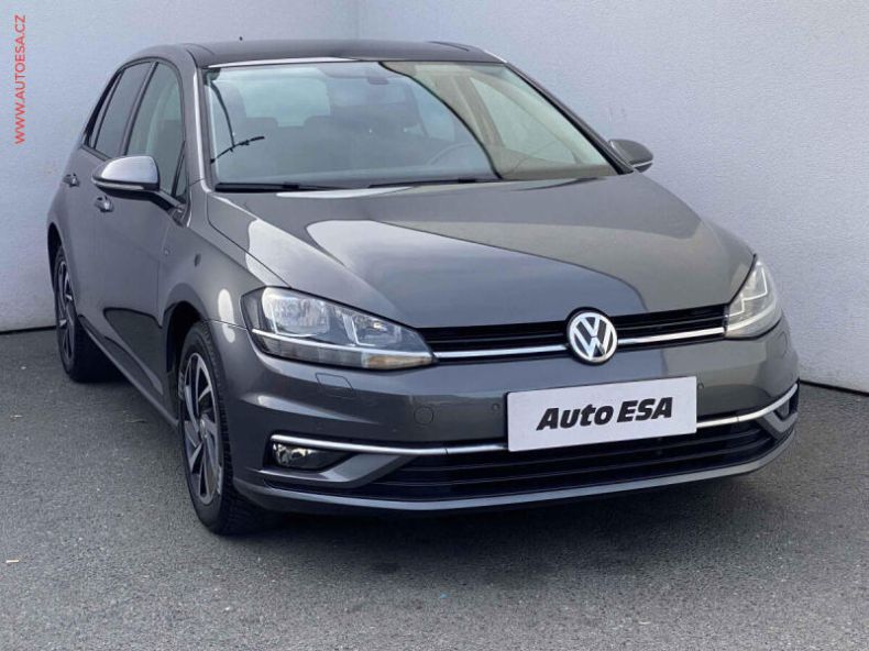 Volkswagen Golf - hlavní foto