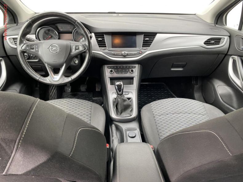 Opel Astra - hlavní fotka
