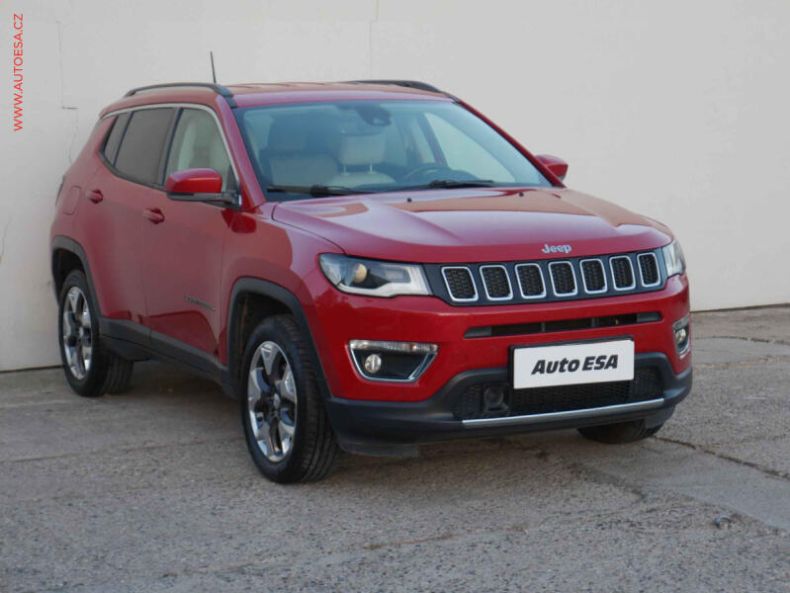 Jeep Compass - hlavní foto