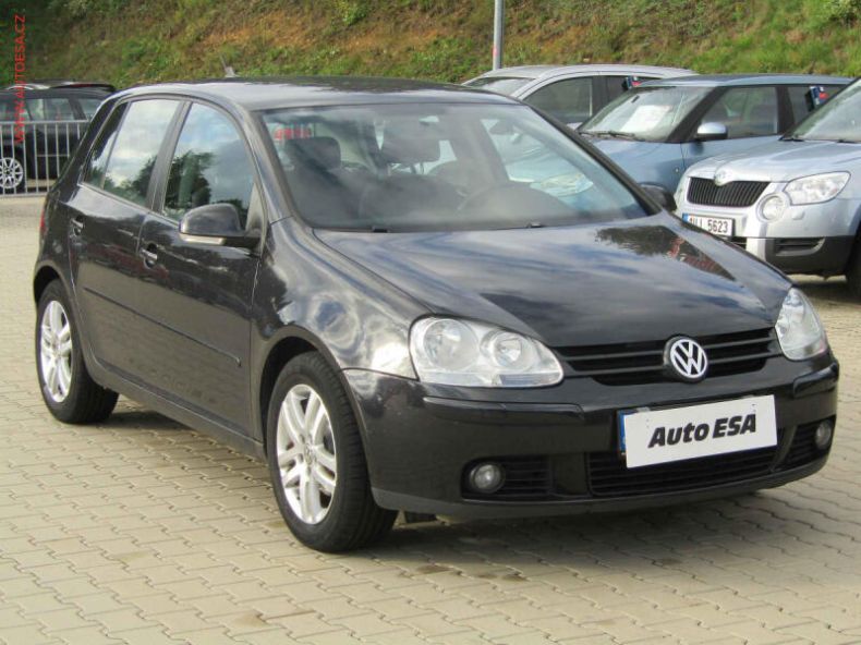 Volkswagen Golf - hlavní foto