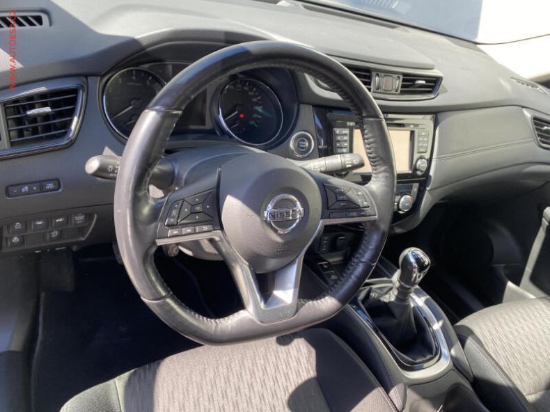 Nissan X-Trail - hlavní fotka